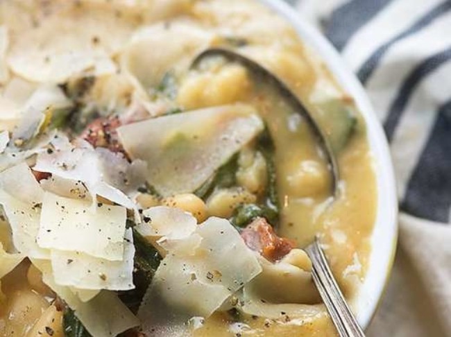 Tuscan White Bean Soup