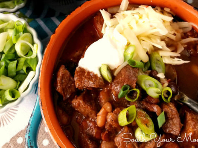 Slow Cooker Chipotle Steak Chili