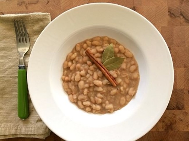Cinnamon Spiced Great Northern Beans