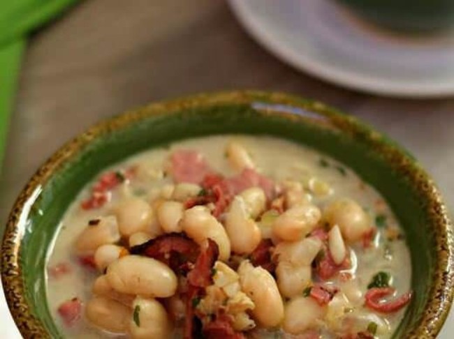 Slow Cooker White Bean and Pastrami Soup
