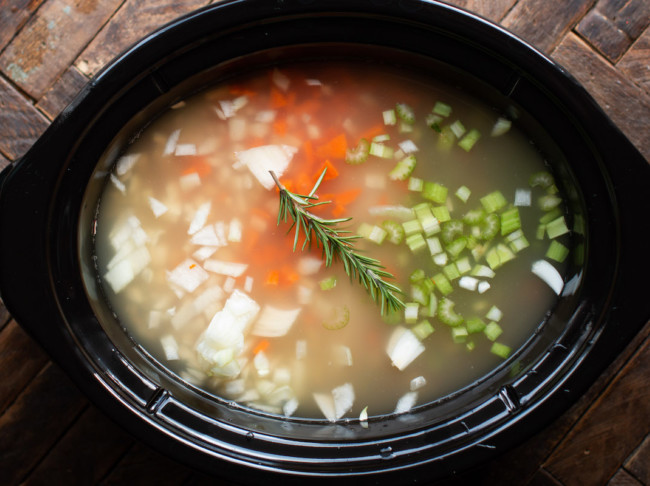 Slow Cooker Italian Chicken Bean Soup